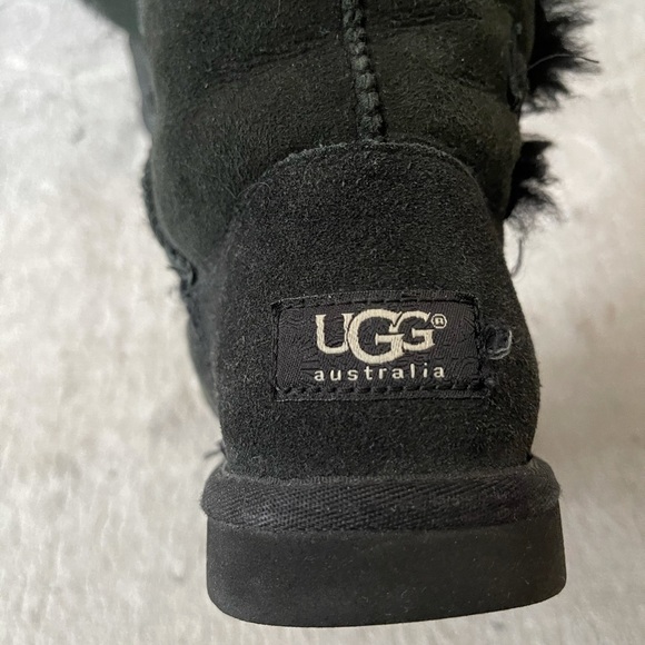 Ugg Boots - Picture 3 of 11